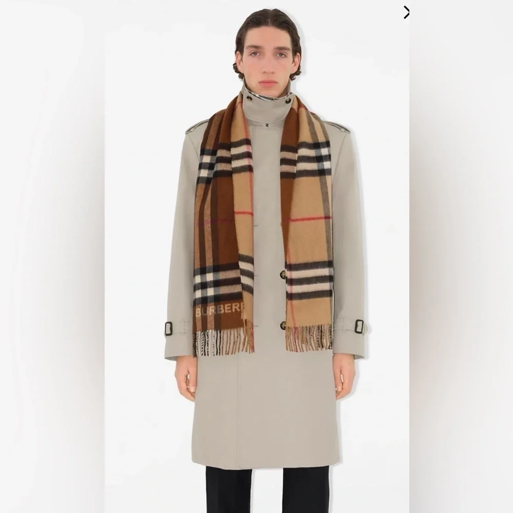 Burberry Classic Check Scarf in Brown and Tan. Excellent condition